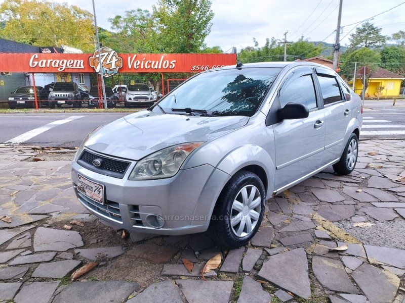 fiesta 1.0 rocam sedan 8v flex 4p manual 2010 tres coroas