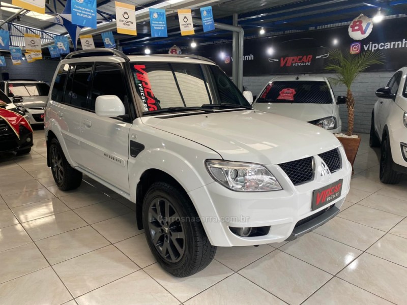 PAJERO TR4 2.0 4X2 16V 140CV FLEX 4P AUTOMÁTICO - 2014 - ESTâNCIA VELHA