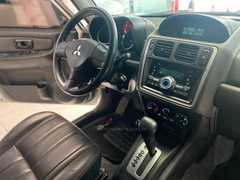 PAJERO TR4 2.0 4X2 16V 140CV FLEX 4P AUTOMÁTICO - 2014 - ESTâNCIA VELHA