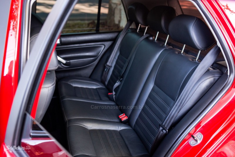 GOLF 1.6 MI SPORTLINE 8V FLEX 4P MANUAL - 2013 - DOIS IRMãOS