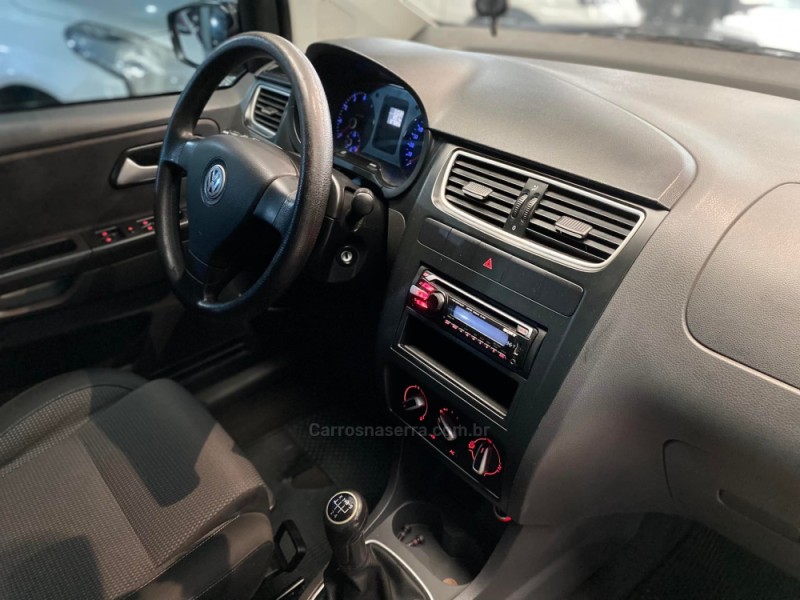 SPACEFOX 1.6 MI TREND 8V FLEX 4P MANUAL - 2011 - ESTâNCIA VELHA