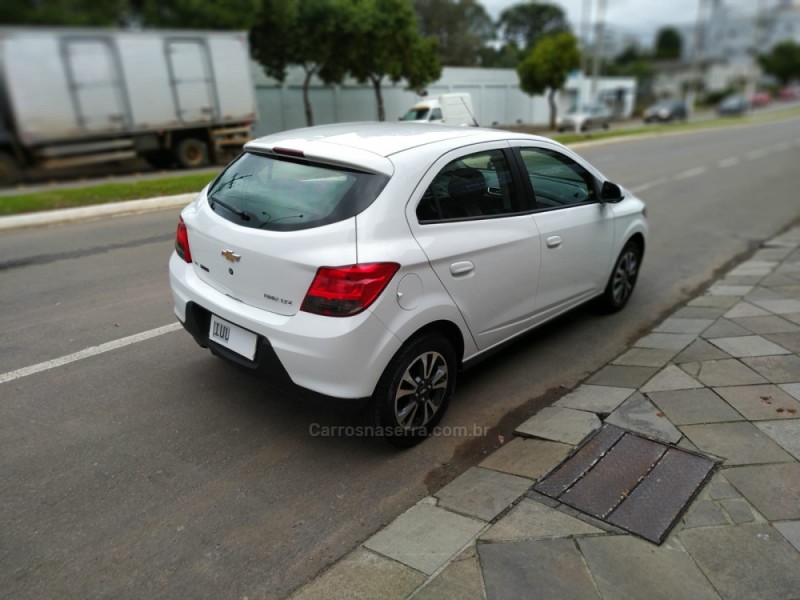 ONIX 1.4 MPFI LTZ 8V FLEX 4P MANUAL - 2014 - GUAPORé