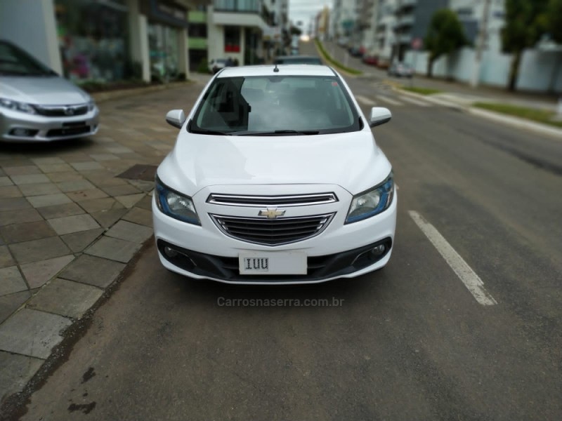 ONIX 1.4 MPFI LTZ 8V FLEX 4P MANUAL - 2014 - GUAPORé