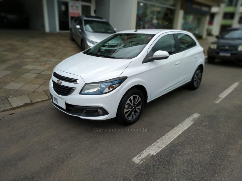 ONIX 1.4 MPFI LTZ 8V FLEX 4P MANUAL - 2014 - GUAPORé
