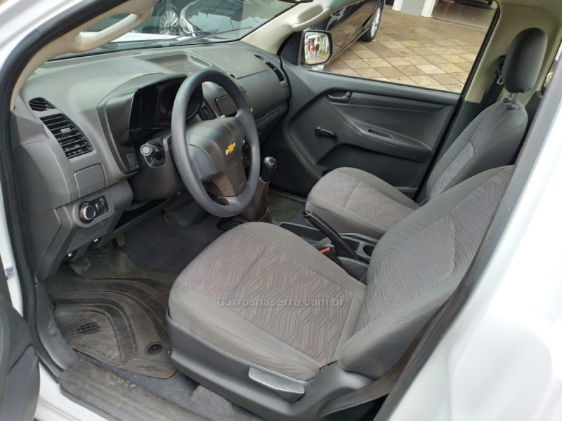 S10 2.4 LS 4X2 CS 8V FLEX 2P MANUAL - 2014 - GUAPORé