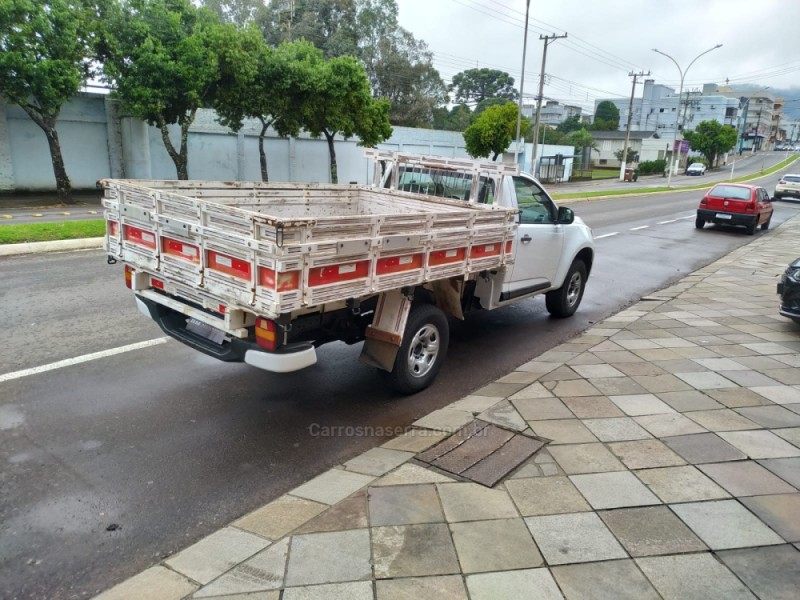 S10 2.4 LS 4X2 CS 8V FLEX 2P MANUAL - 2014 - GUAPORé