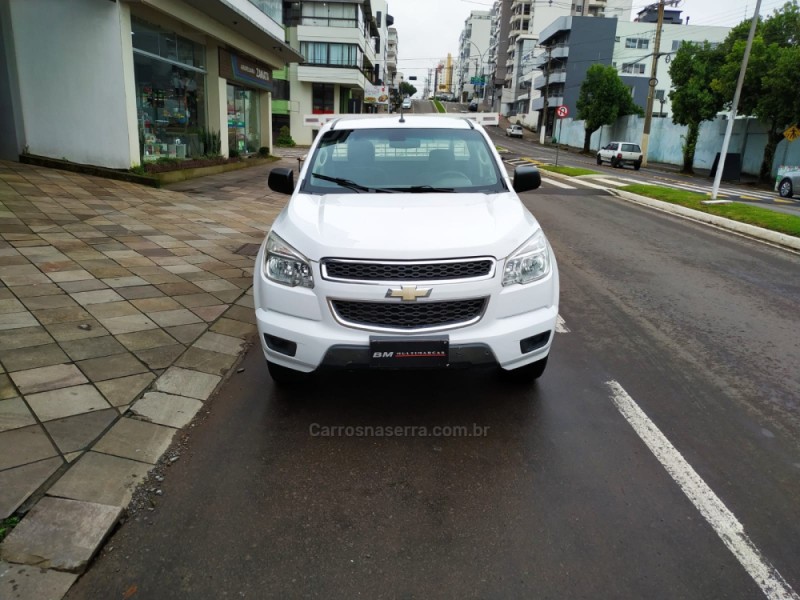 S10 2.4 LS 4X2 CS 8V FLEX 2P MANUAL - 2014 - GUAPORé