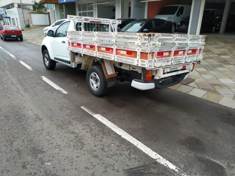 S10 2.4 LS 4X2 CS 8V FLEX 2P MANUAL - 2014 - GUAPORé