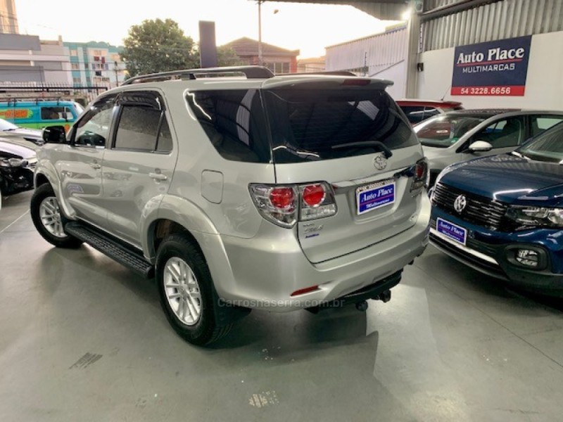 HILUX SW4 3.0 SRV 4X4 7 LUGARES 16V TURBO INTERCOOLER DIESEL 4P AUTOMÁTICO - 2012 - CAXIAS DO SUL