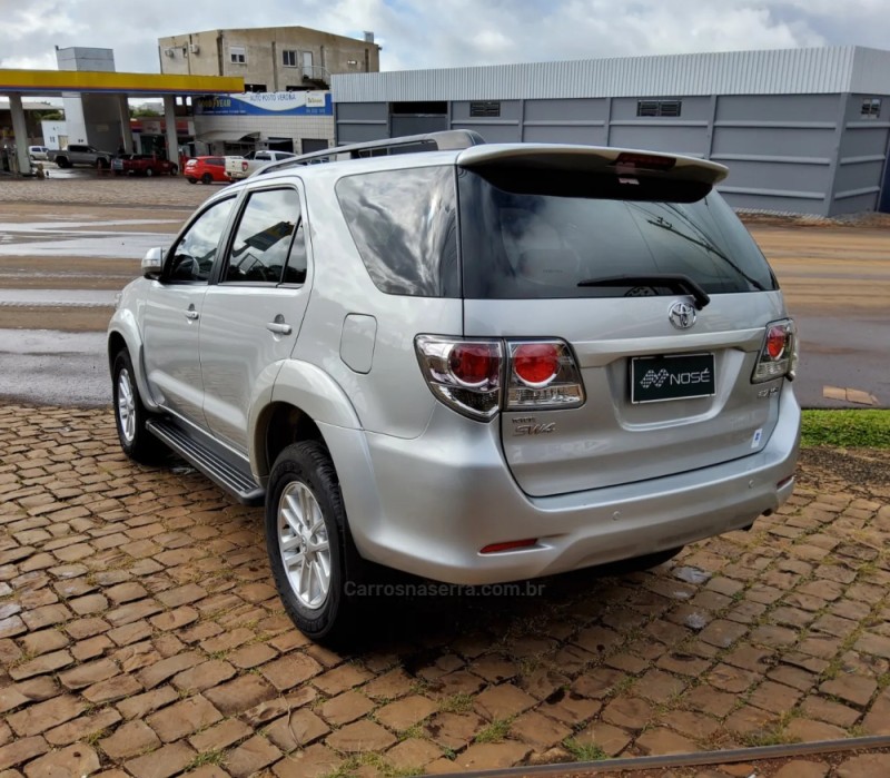 HILUX SW4 2.7 SR 4X2 16V FLEX 4P MANUAL - 2012 - NãO-ME-TOQUE