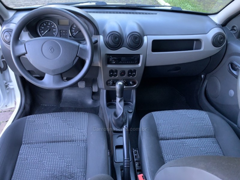 SANDERO 1.6 EXPRESSION 8V FLEX 4P MANUAL - 2009 - GUAPORé