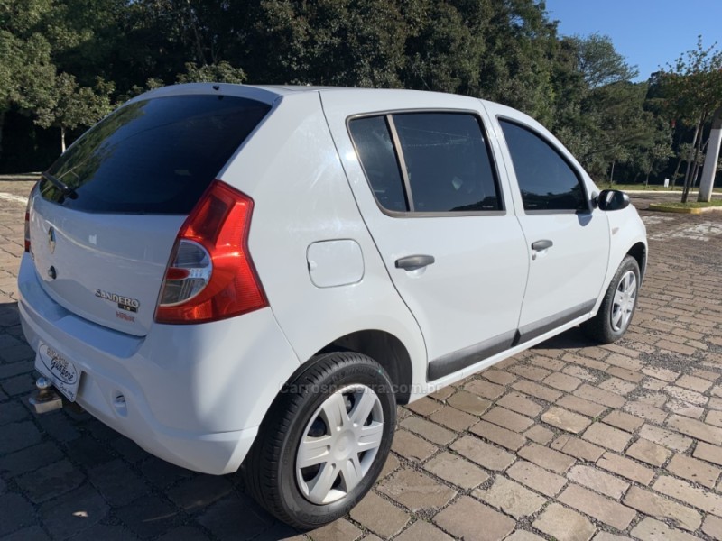 SANDERO 1.6 EXPRESSION 8V FLEX 4P MANUAL - 2009 - GUAPORé