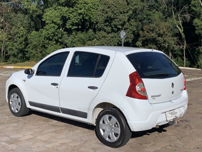 SANDERO 1.6 EXPRESSION 8V FLEX 4P MANUAL - 2009 - GUAPORé