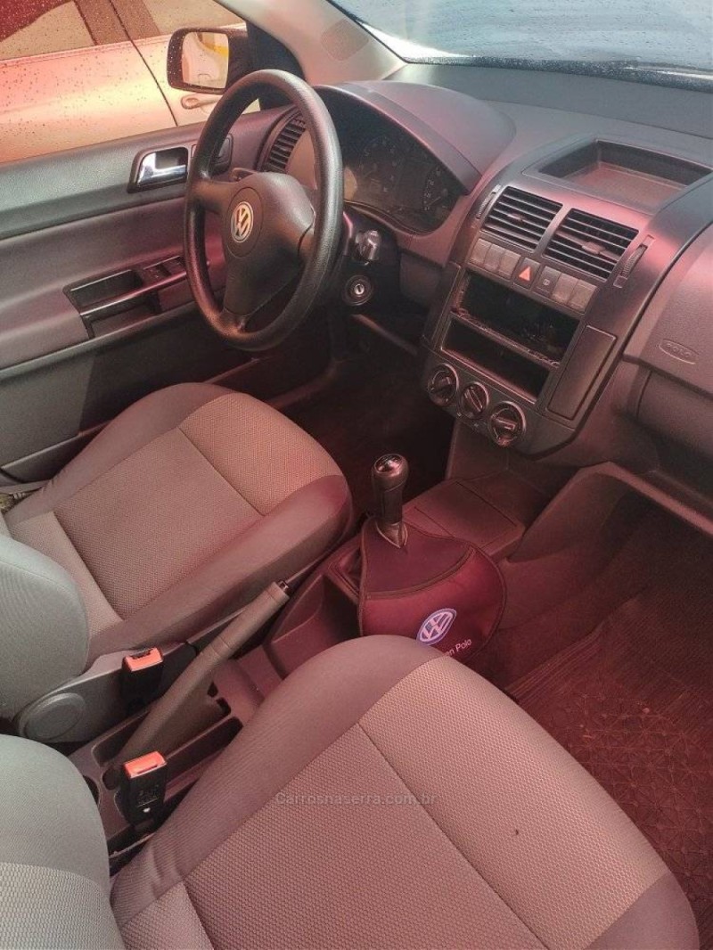 POLO 1.6 MI 8V GASOLINA 4P MANUAL - 2008 - MONTENEGRO