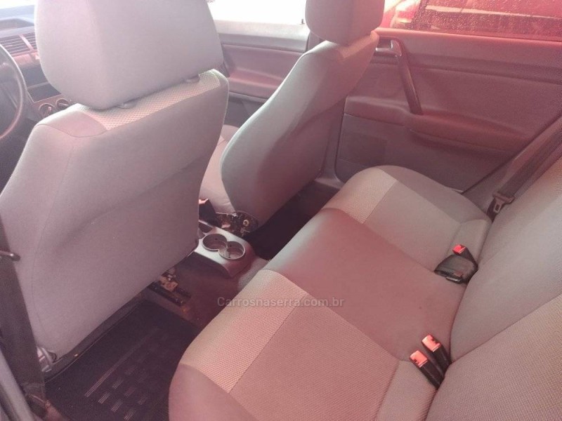 POLO 1.6 MI 8V GASOLINA 4P MANUAL - 2008 - MONTENEGRO