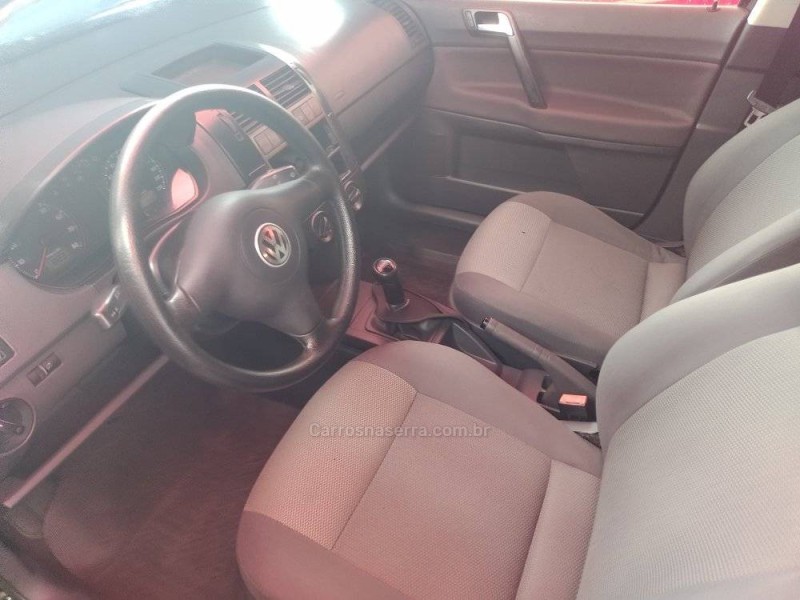 POLO 1.6 MI 8V GASOLINA 4P MANUAL - 2008 - MONTENEGRO
