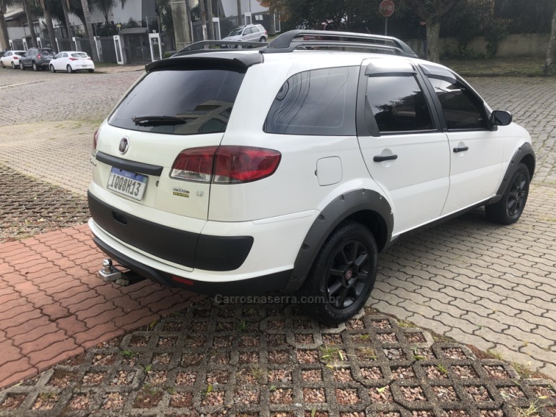 PALIO 1.8 MPI TREKKING WEEKEND 8V FLEX 4P MANUAL - 2010 - CAXIAS DO SUL