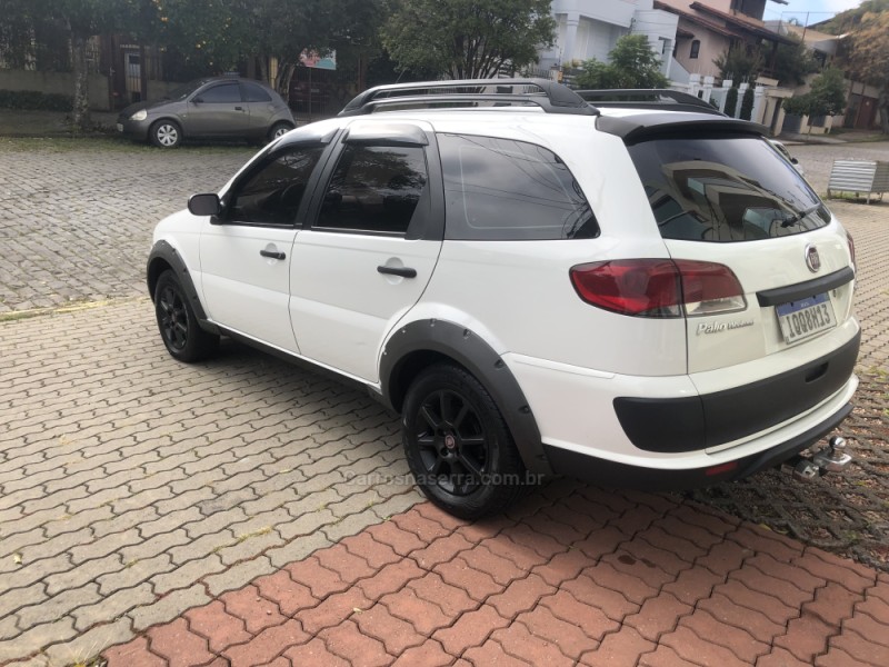 PALIO 1.8 MPI TREKKING WEEKEND 8V FLEX 4P MANUAL - 2010 - CAXIAS DO SUL