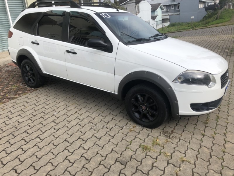 PALIO 1.8 MPI TREKKING WEEKEND 8V FLEX 4P MANUAL - 2010 - CAXIAS DO SUL