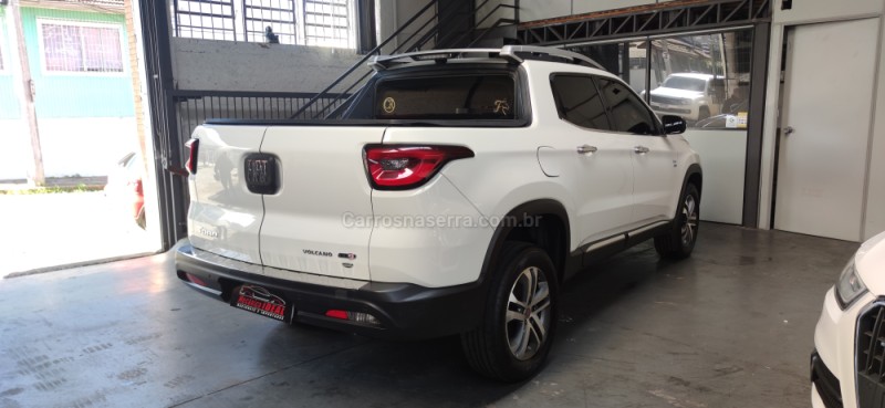 TORO 2.0 16V TURBO DIESEL VOLCANO 4WD AUTOMÁTICO - 2017 - CAXIAS DO SUL