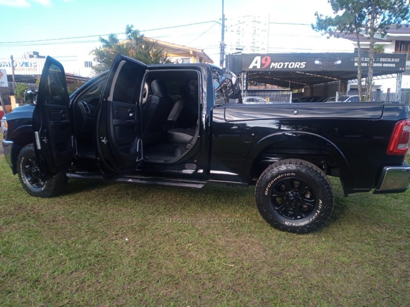 2500 LARAMIE 6.7 NIGHT ED TURBO CD 4X4 DIESEL 4P AUTOMÁTICO - 2019 - NOVO HAMBURGO