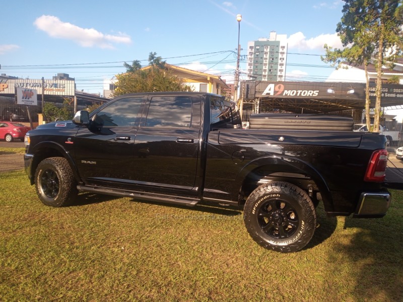 2500 LARAMIE 6.7 NIGHT ED TURBO CD 4X4 DIESEL 4P AUTOMÁTICO - 2019 - NOVO HAMBURGO
