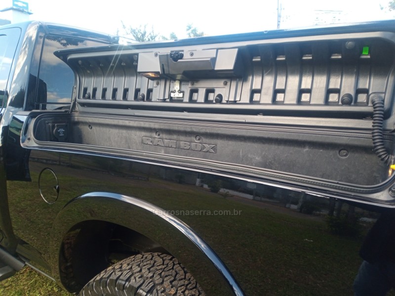 2500 LARAMIE 6.7 NIGHT ED TURBO CD 4X4 DIESEL 4P AUTOMÁTICO - 2019 - NOVO HAMBURGO