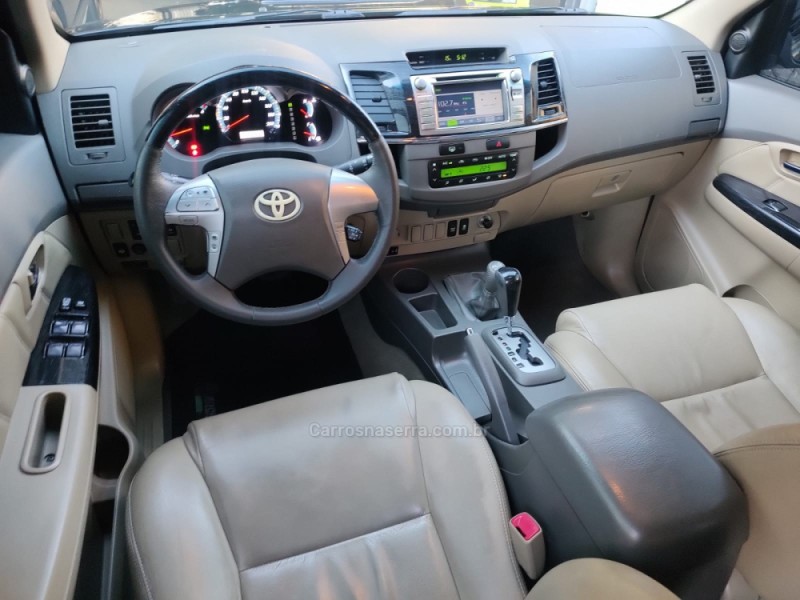 HILUX SW4 3.0 SRV 4X4 16V TURBO INTERCOOLER DIESEL 4P AUTOMÁTICO - 2013 - CAXIAS DO SUL