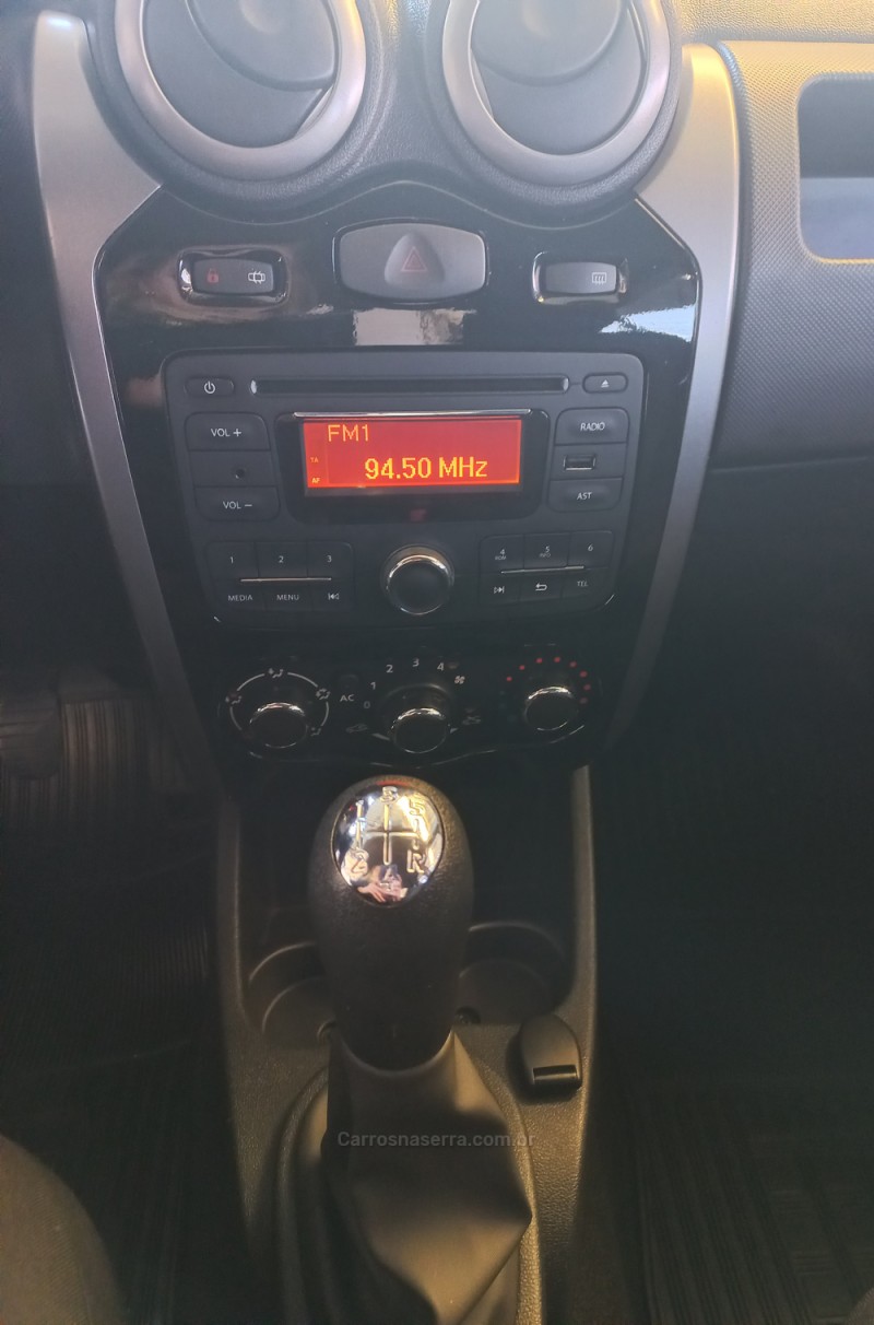 SANDERO 1.0 EXPRESSION 16V FLEX 4P MANUAL - 2013 - CAXIAS DO SUL
