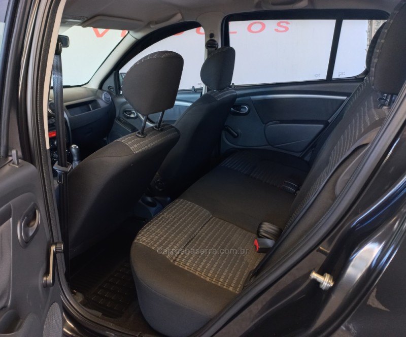 SANDERO 1.0 EXPRESSION 16V FLEX 4P MANUAL - 2013 - CAXIAS DO SUL