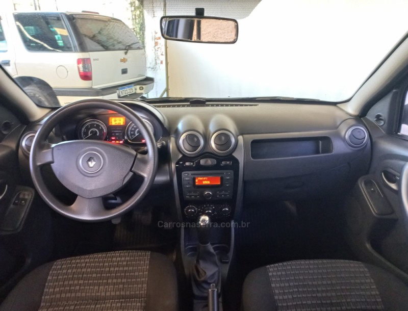 SANDERO 1.0 EXPRESSION 16V FLEX 4P MANUAL - 2013 - CAXIAS DO SUL