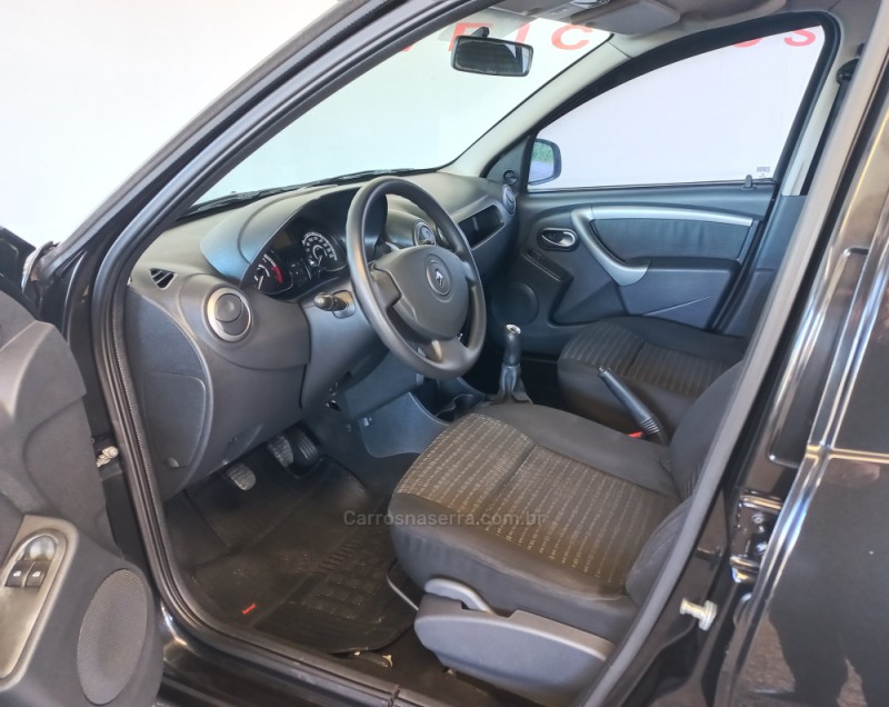 SANDERO 1.0 EXPRESSION 16V FLEX 4P MANUAL - 2013 - CAXIAS DO SUL
