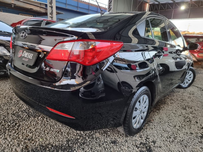 HB20S 1.6 COMFORT PLUS 16V FLEX 4P MANUAL - 2014 - CANOAS