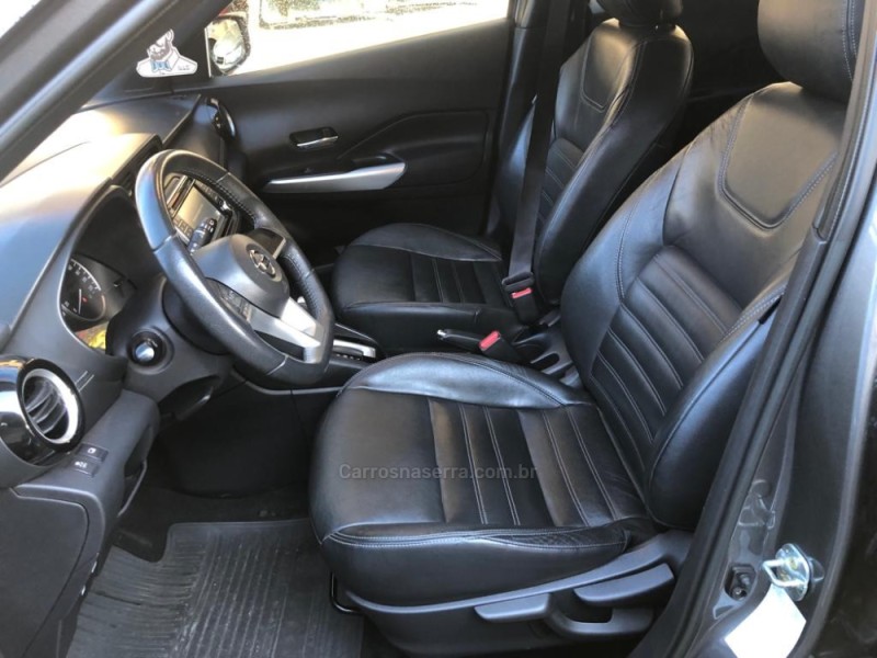 KICKS 1.6 16V FLEX SV 4P XTRONIC - 2018 - CANELA