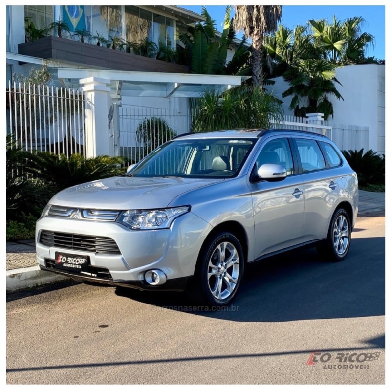 OUTLANDER 2.0 16V GASOLINA 4P AUTOMÁTICO