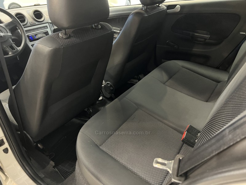 GOL 1.0 MI CITY 8V FLEX 4P MANUAL - 2015 - CAXIAS DO SUL