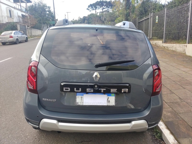 DUSTER 1.6 DYNAMIQUE 4X2 16V FLEX 4P MANUAL - 2016 - FARROUPILHA