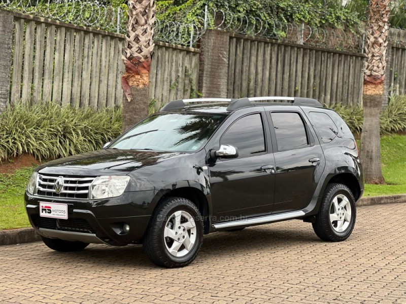 DUSTER 2.0 DYNAMIQUE 4X2 16V FLEX 4P AUTOMÁTICO - 2014 - NOVO HAMBURGO