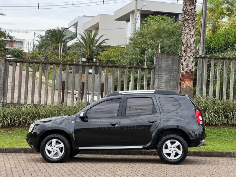 DUSTER 2.0 DYNAMIQUE 4X2 16V FLEX 4P AUTOMÁTICO - 2014 - NOVO HAMBURGO