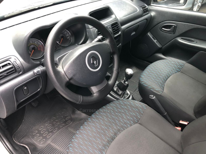 CLIO 1.0 EXPRESSION 16V FLEX 4P MANUAL - 2016 - FELIZ