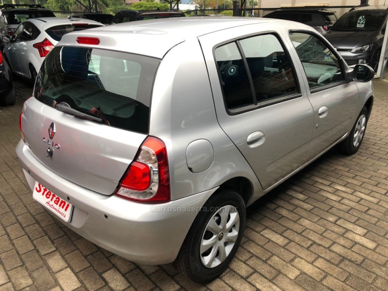 CLIO 1.0 EXPRESSION 16V FLEX 4P MANUAL - 2016 - FELIZ