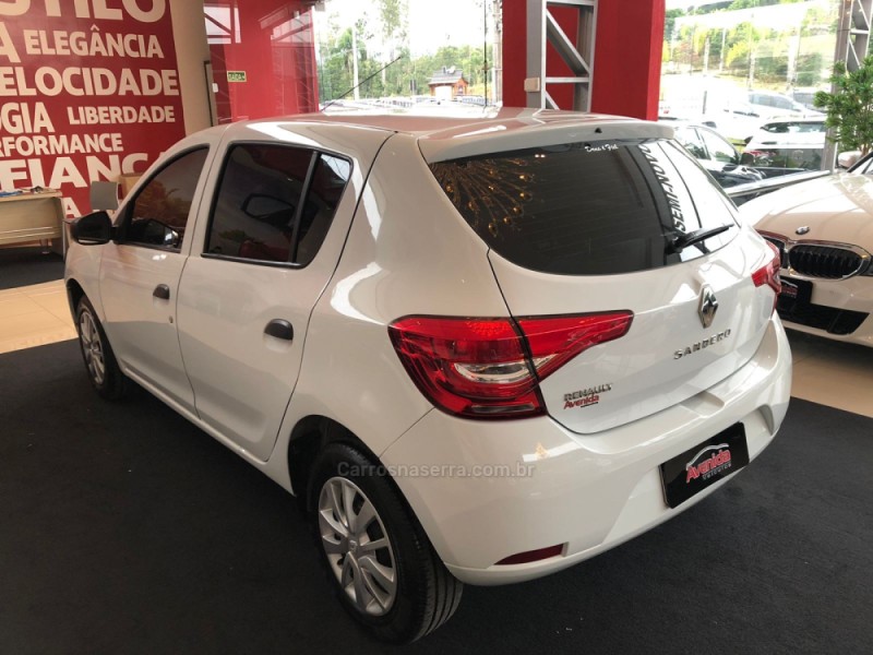 SANDERO 1.0 LIFE 12V FLEX 4P MANUAL - 2021 - IGREJINHA