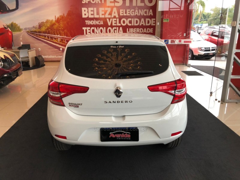 SANDERO 1.0 LIFE 12V FLEX 4P MANUAL - 2021 - IGREJINHA