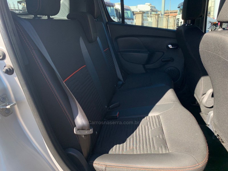 SANDERO 1.6 STEPWAY ZEN 16V FLEX 4P MANUAL - 2020 - BOM PRINCíPIO