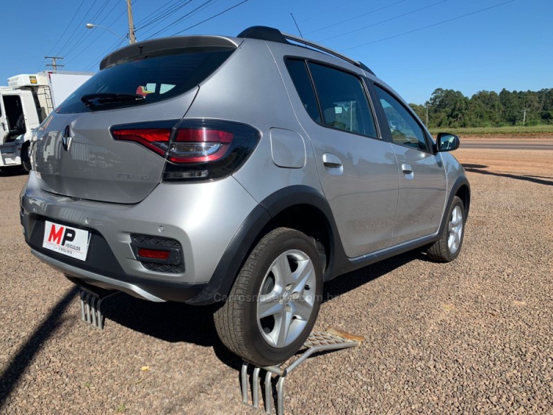 SANDERO 1.6 STEPWAY ZEN 16V FLEX 4P MANUAL - 2020 - BOM PRINCíPIO