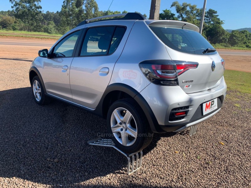 SANDERO 1.6 STEPWAY ZEN 16V FLEX 4P MANUAL - 2020 - BOM PRINCíPIO