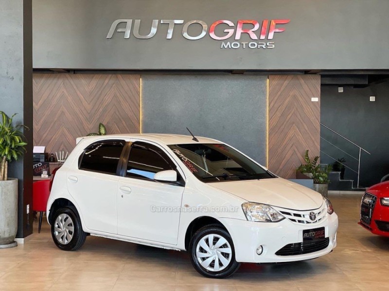 ETIOS 1.5 XS 16V FLEX 4P MANUAL