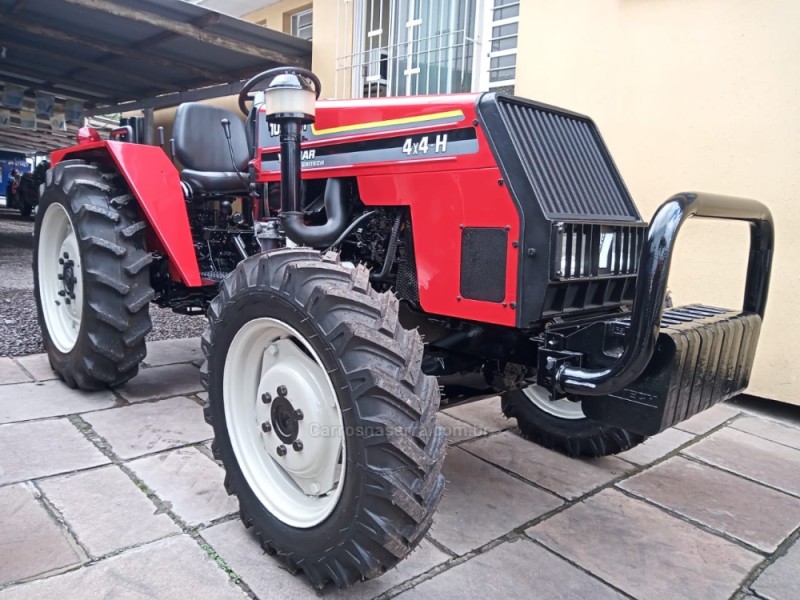 TRATOR 1055 DT - 2010 - BENTO GONçALVES