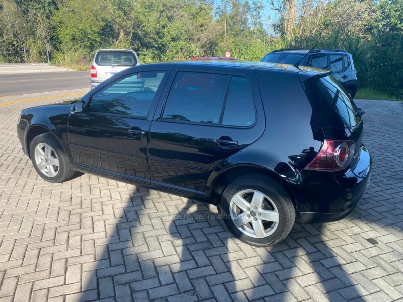 GOLF  - 2009 - FELIZ