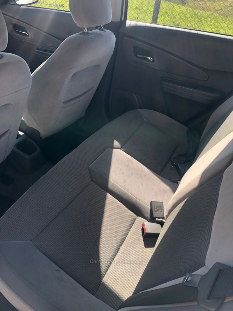 COBALT 1.4 MPFI LTZ 8V FLEX 4P MANUAL - 2012 - FARROUPILHA